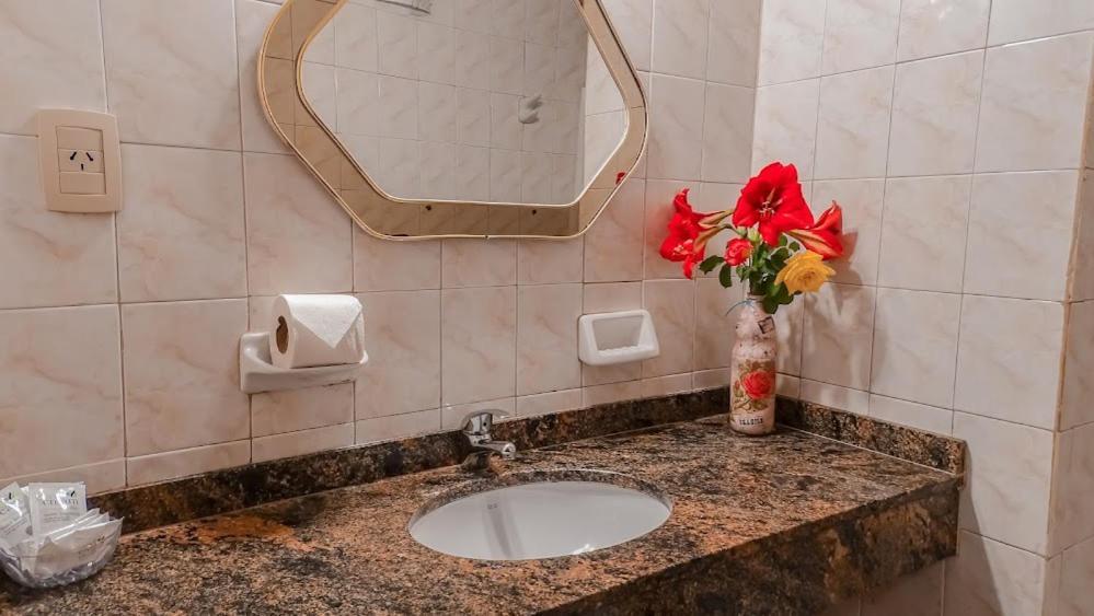Crystal Hotel Сальта Екстер'єр фото